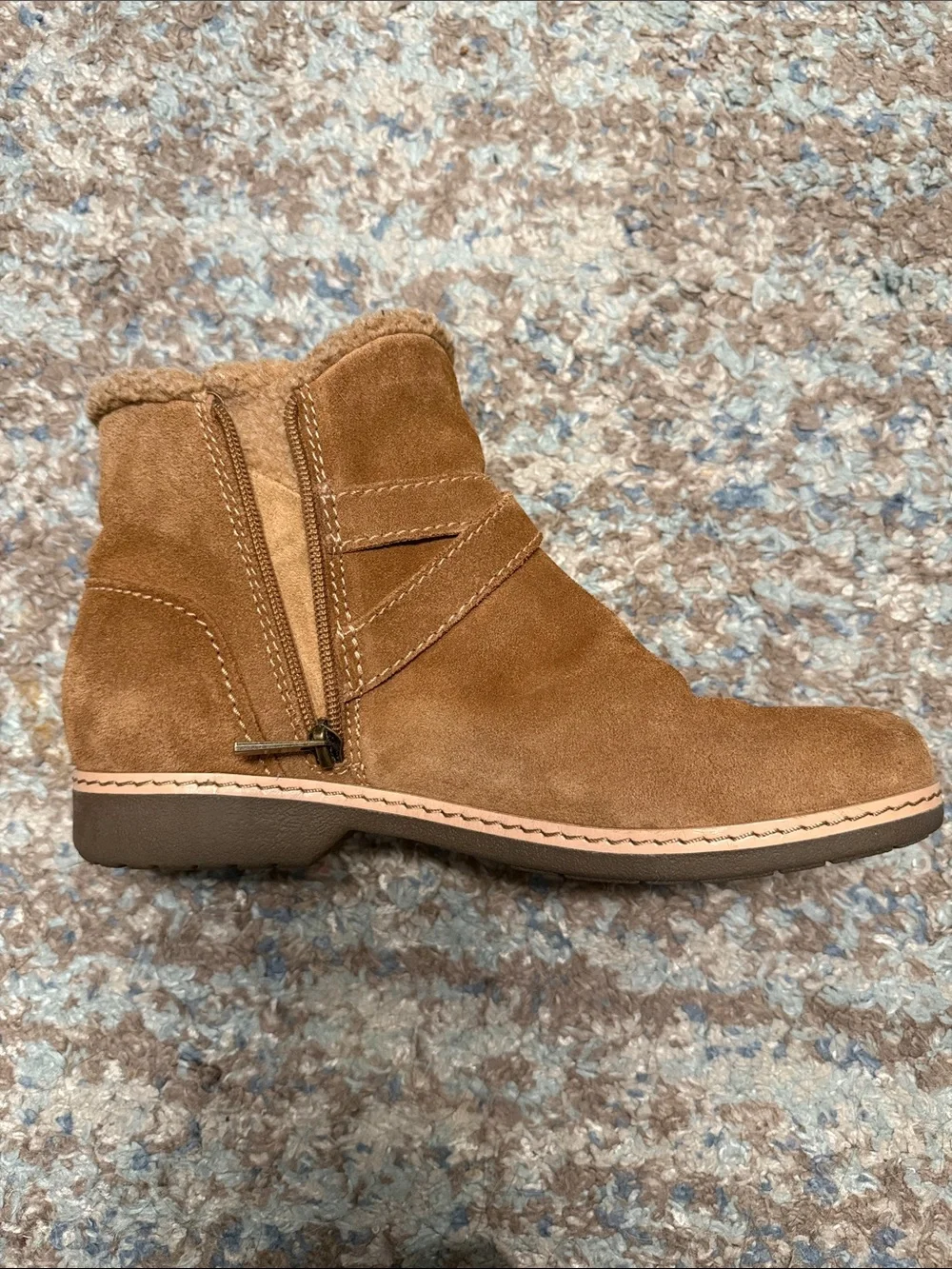 Women’s Earth Brand Cozy Suede Fold-Over Ankle Boots in Brown 9M
